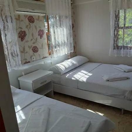 ホテル Adali シダ